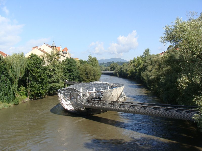 Floating restaurant 2161.JPG